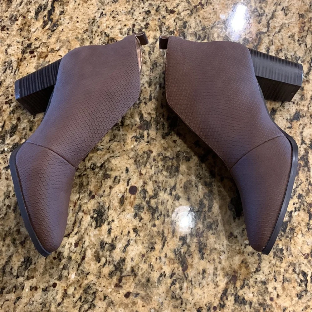 Journey + Crew heeled ankle boots, brown, size 11, NWT |  offer in description